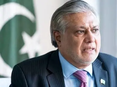 اسحاق دار وارد نیویورک شد