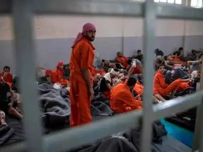 انتقال شبانه ۳۰۰ زندانی داعشی به عراق