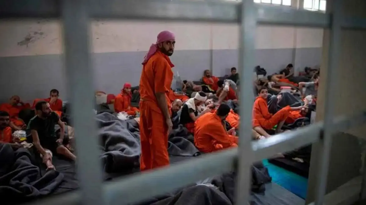 انتقال شبانه ۳۰۰ زندانی داعشی به عراق