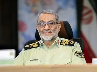 جوانان بصیر و مؤمن در صحنه‌های دفاع از ارزش‌های کشور نقش‌آفرینی می‌کنند / نقش محوری نیروی انتظامی در تأمین امنیت