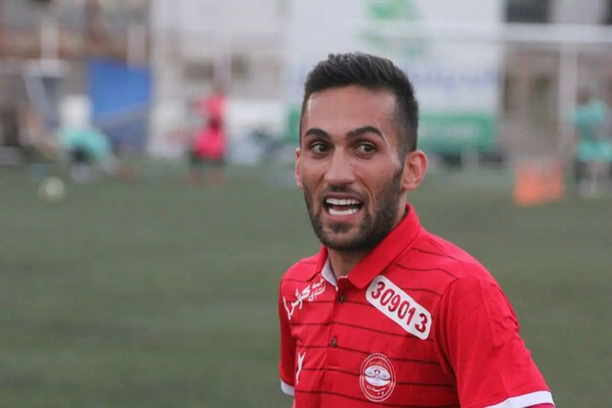صادقیان: انتخاب سپیدرود فقط به خاطر علی کریمی بود/ آرزویم در سال جدید بازگشت به پرسپولیس است/ در سال 98 ازدواج می‌کنم