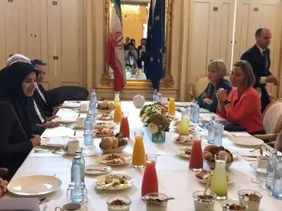 صبحانه کاری ظریف و موگرینی قبل از نشست برجام
