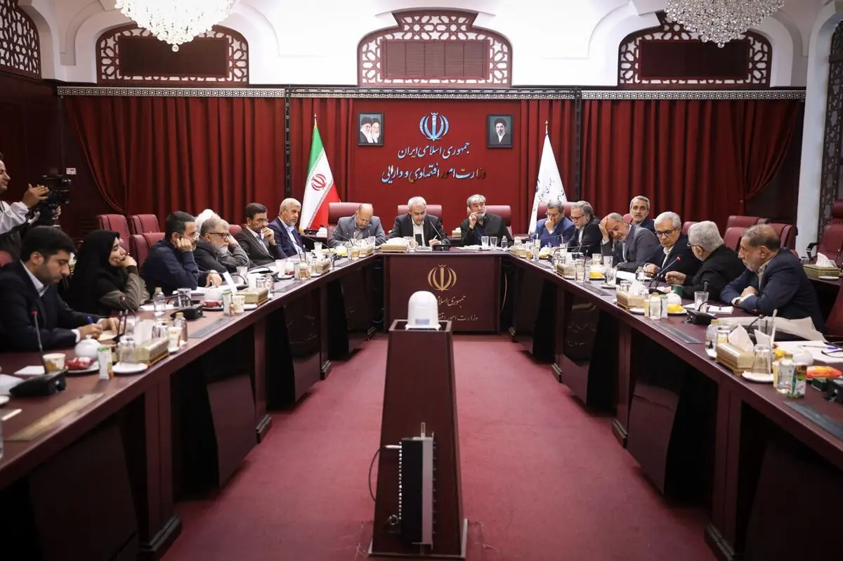نشست کمیسیون امنیت ملی مجلس با وزیر اقتصاد