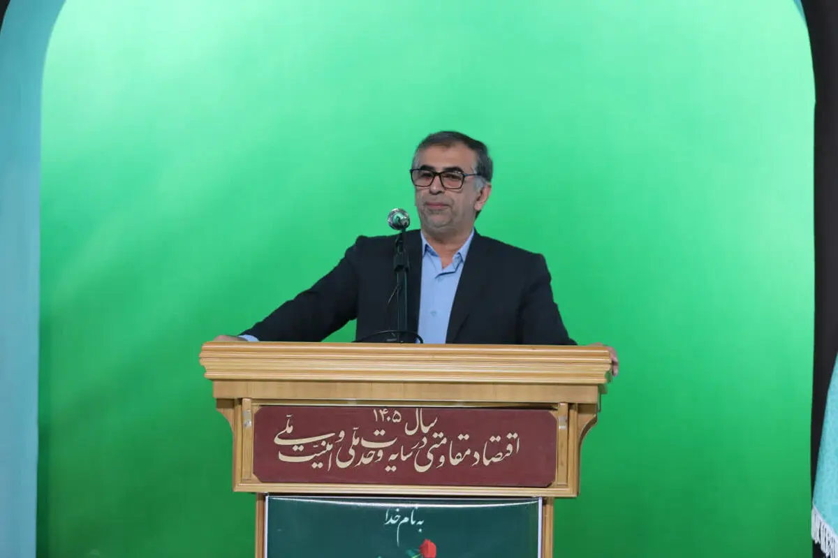 کارگران ستون استوار اقتصاد و انقلاب هستند