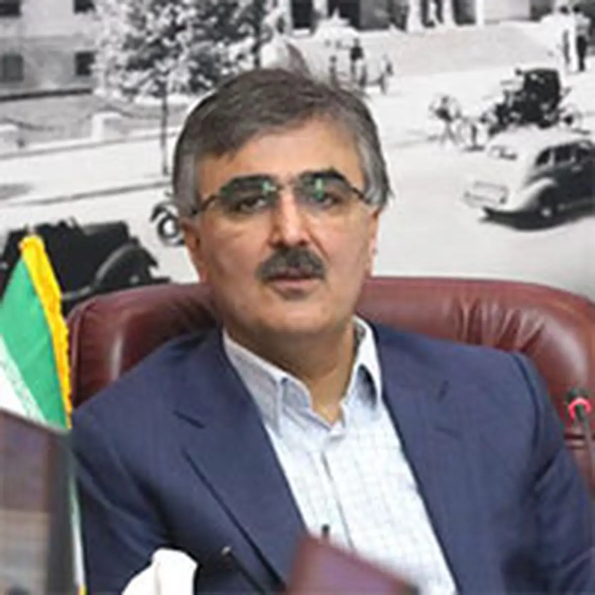 تاکید مدیرعامل بانک ملی ایران بر ارائه خدمات بهینه به مشتریان با تنوع محصولات و شیوه های نوین
