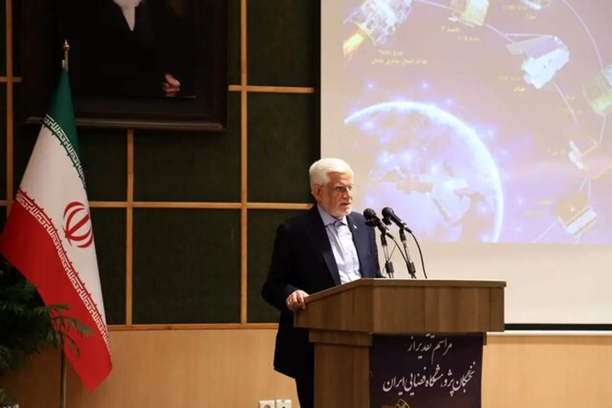 عارف: از جنگ کلاسیک و گلولهها به جنگ علم و فناوری رسیدیم