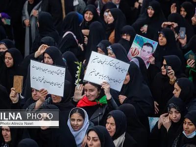 جوانان انقلابی پای کار نظام ادعا رسانه‌های فارسی زبان را خنثی کردند