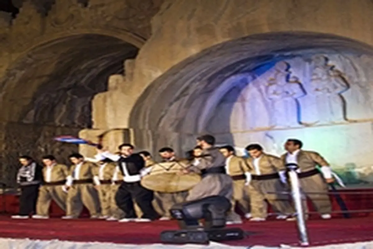 اختتامیه جشن اردیبهشت تئاتر ایران در کرمانشاه برگزار شد