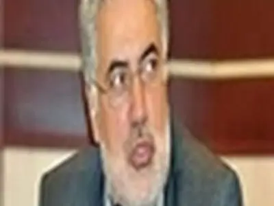 کرسی‌های آزاد اندیشی دانشجویی به شعارهای کلیشه‌ای محدود نشود