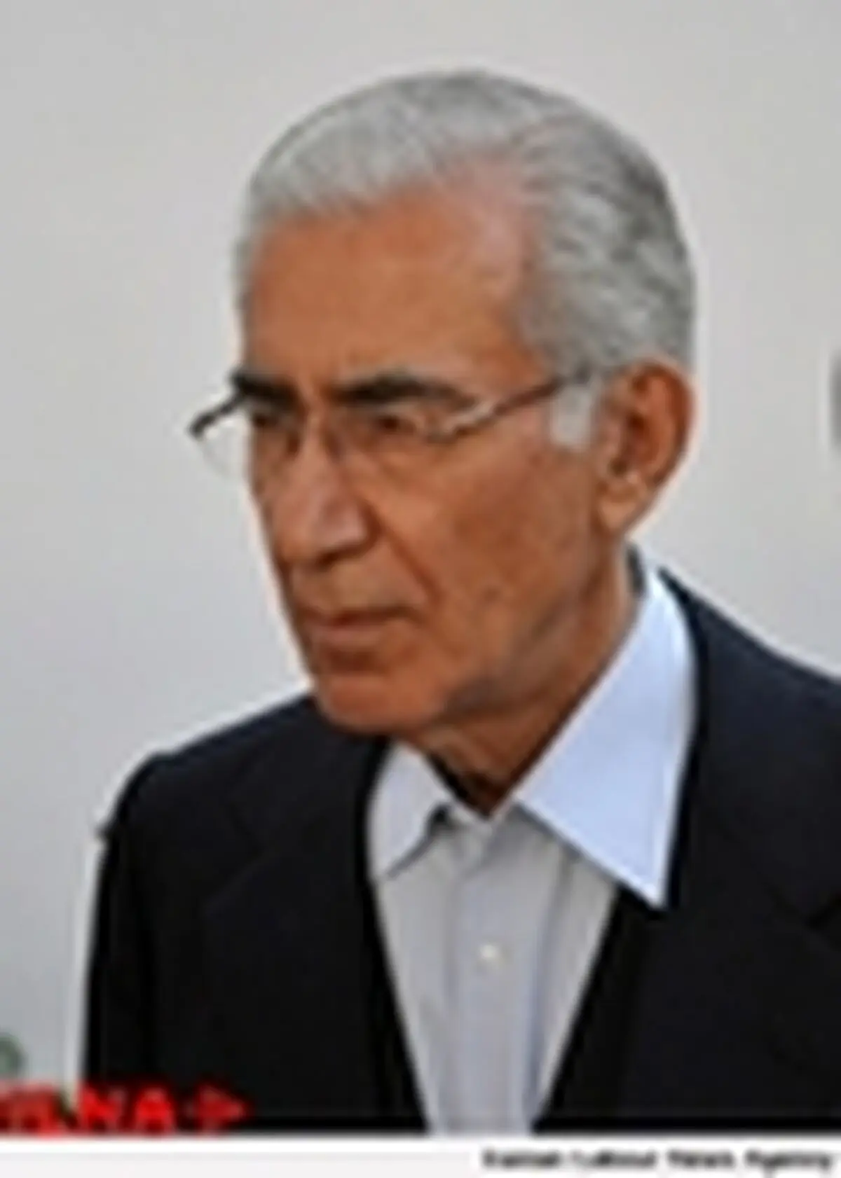 پیکر دکتر کاتوزیان از دانشگاه تهران تشییع می‌شود