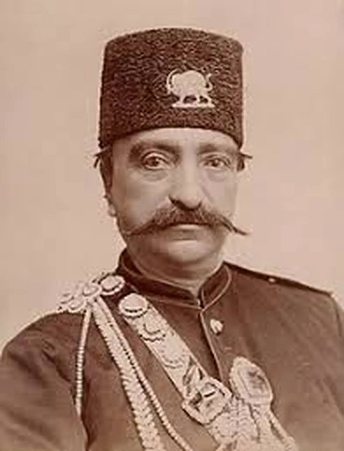 عیدی دادن ناصرالدین شاه سوژه شد 