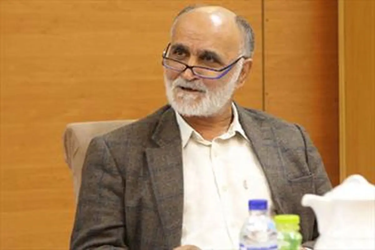 اولیایی: برخی می‌خواهند از تماشاگران سوءاستفاده کنند/سکوها در اختیار افراد غیرموجه است