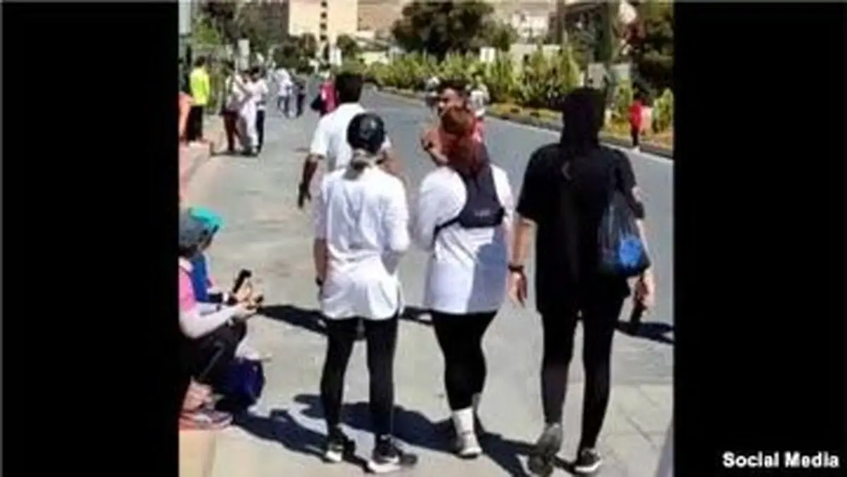 انتقاد از هنجارشکنی در انجام ورزش های دسته جمعی و مختلط 