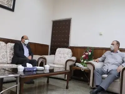 خبرنگاران و اصحاب رسانه در اولویت واکسن کرونا قرار گیرند