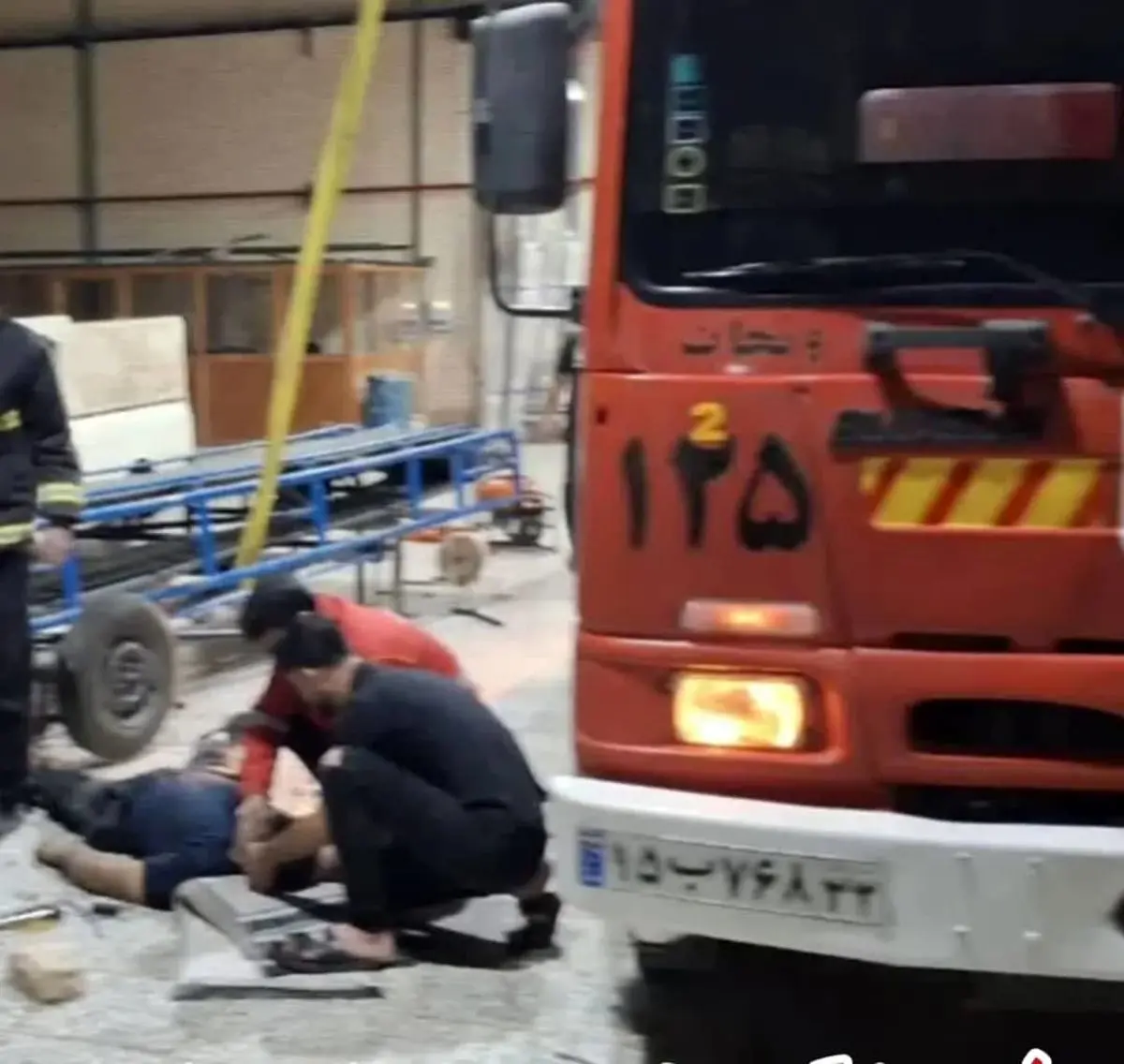 مرگ دلخراش یک کارگر بر اثر سقوط نوار نقاله روی سرش