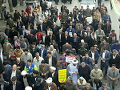 راهپیمایی مردم قلعه‌نو روز 22 بهمن برگزار شد