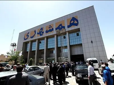 اعتراض خبرنگاران همشهری به پرداخت نشدن مزایای شغلی/ مدیرعامل: امید است به زودی مشکل حل شود