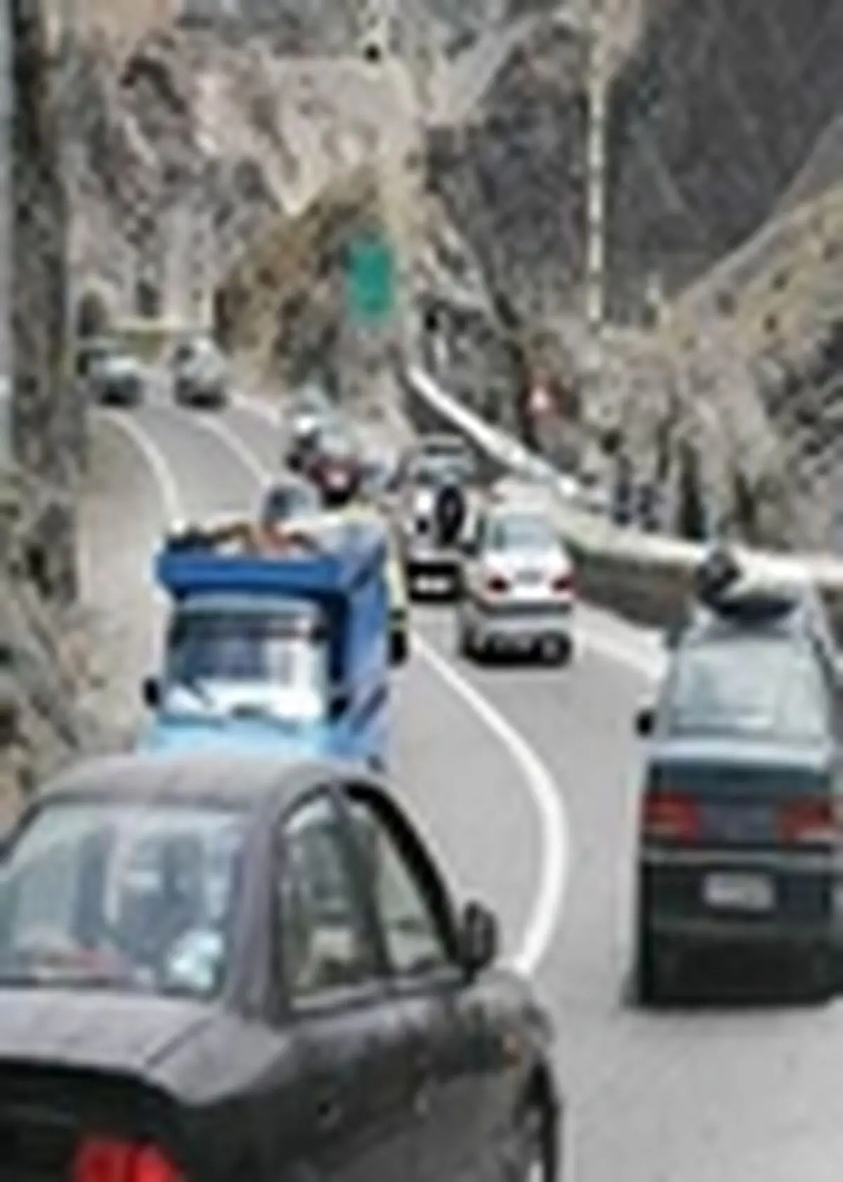 یک هزار و ۴۱۳ تیم راهداری در سطح جاده ها مشغول فعالیت هستند