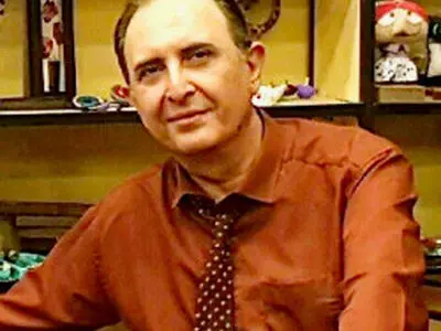 برپایی مراسم تشییع پیکر «بیژن اشتری» از مقابل خانه هنرمندان