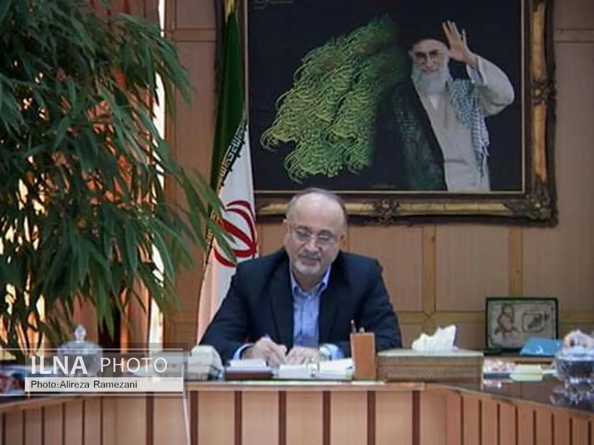 طبیب در افق نگاه مردم همواره از قداست برخوردار بوده است