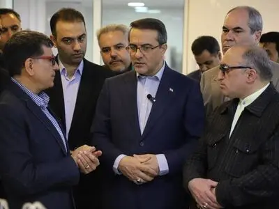 بازدید رئیس سازمان اداری و استخدامی کشور از اداره کل انتقال خون استان تهران