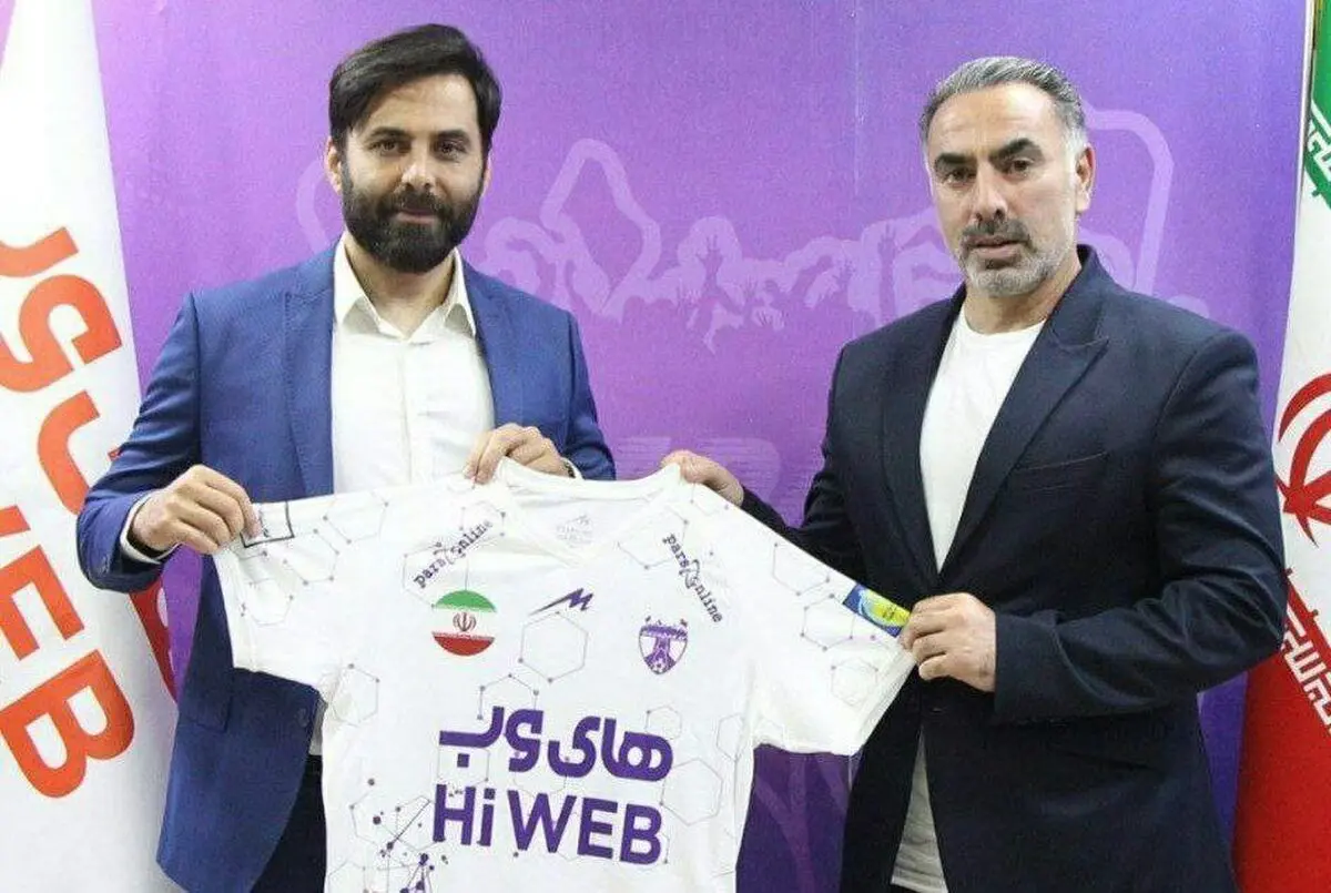 محمود فکری سرمربی هوادار شد
