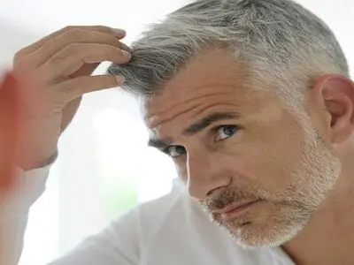 آیا می‌توان از سفید شدن مو‌ها جلوگیری کرد؟ 