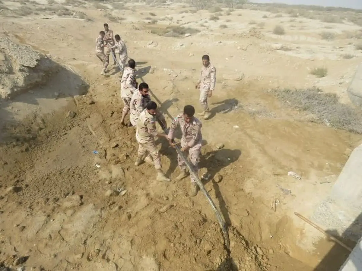 انهدام خط لوله 3 کیلومتری انتقال سوخت قاچاق در شهرستان میناب