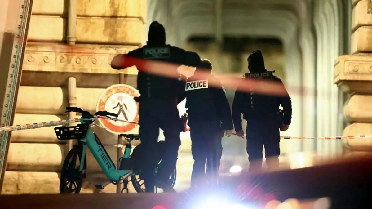 پلیس پاریس: عامل حمله برج ایفل با داعش بیعت کرده بود