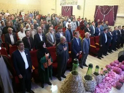 میمند فارس شهر ملی شیشه‌گری می‌ شود 
