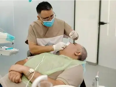 قیمت ایمپلنت کامل فک بالا و پایین چقدر است؟