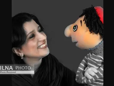 سخنرانی کلاه قرمزی درباره دنیا فنی‌زاده