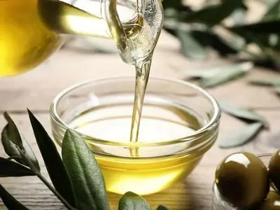 روغن زیتون واقعا یبوست را درمان می‌کند؟