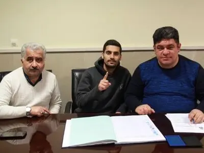 فرشاد سالاروند با ماشین سازی ثبت کرد