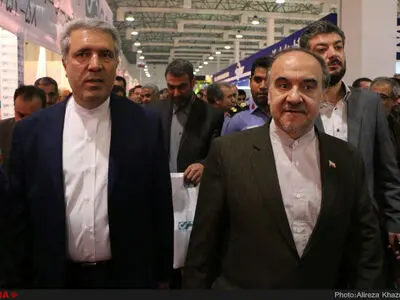 نمایشگاه صنعت گردشگری با حضورعلی اصغر مونسان مدیرعامل سازمان منطقه آزاد کیش و سلطانی فر معاون رییس جمهور و رییس سازمان میراث فرهنگی