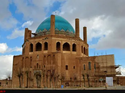 خطر از بیخ گوش گنبد سلطانیه گذشت/ آثار تاریخی مقاوم‌سازی نشده‌اند