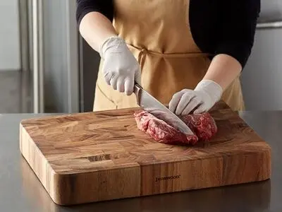 چگونه تخته برش چوبی آشپزخانه را تمیز نگه داریم؟