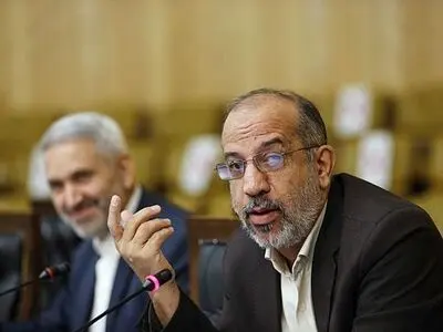 اسامی نمایندگانی که شاسی بلند دریافت نکرده‌اند را اعلام کنید