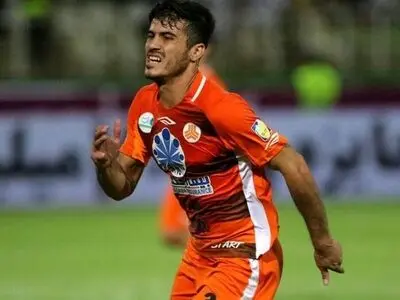 رضا علیاری: عملکرد فوق‌العاده من در یک نیمه سوخت/ تهمت زدند ولی دیدید که نرفتم پرسپولیس/ صد در صد از سایپا جدا می‌شوم