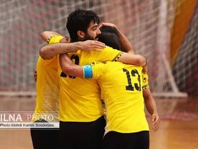 برد تیم فوتسال سپاهان برابر راگا تهران 