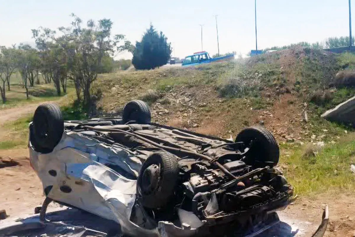 سقوط پژو 206 از پل جان راننده زن جوان را گرفت