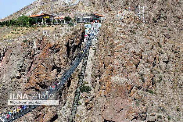 تک عکس/ بزرگترین پل معلق کشور در دل سنگ های هیر
