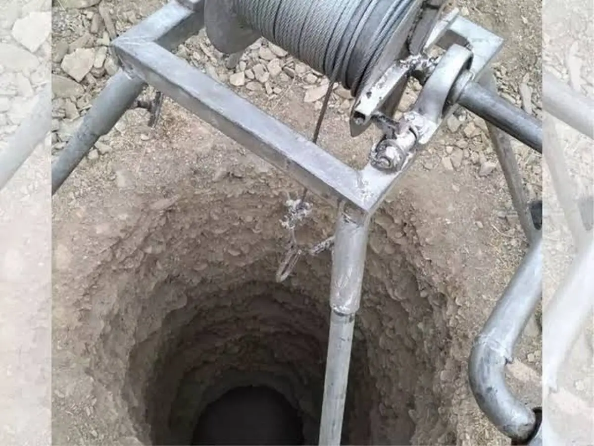 مصدومیت کارگر چاه‌کن بر اثر سقوط دستگاه بالابر برقی 