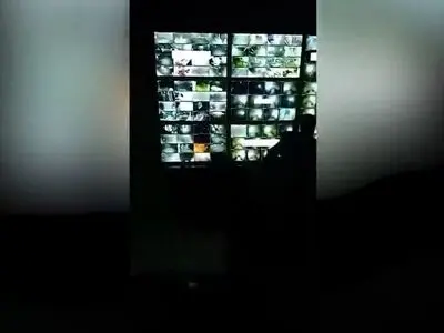 تصاویری از مسلحین در اتاق کنترل زندان صیدنایای دمشق