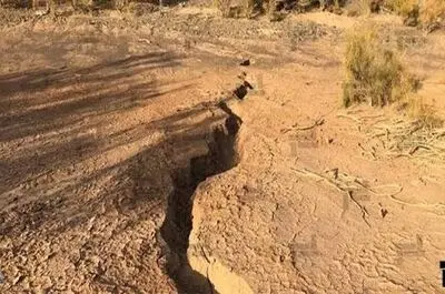 فرونشست  زمین؛ زیر ساخت های حیاتی چهارمحال و بختیاری را تهدید می کند/خشکسالی استان را در مسیر بیابانی شدن قرار داده است