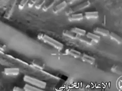 تخریب مخازن و مراکز پالایش و قاچاق نفت به ترکیه