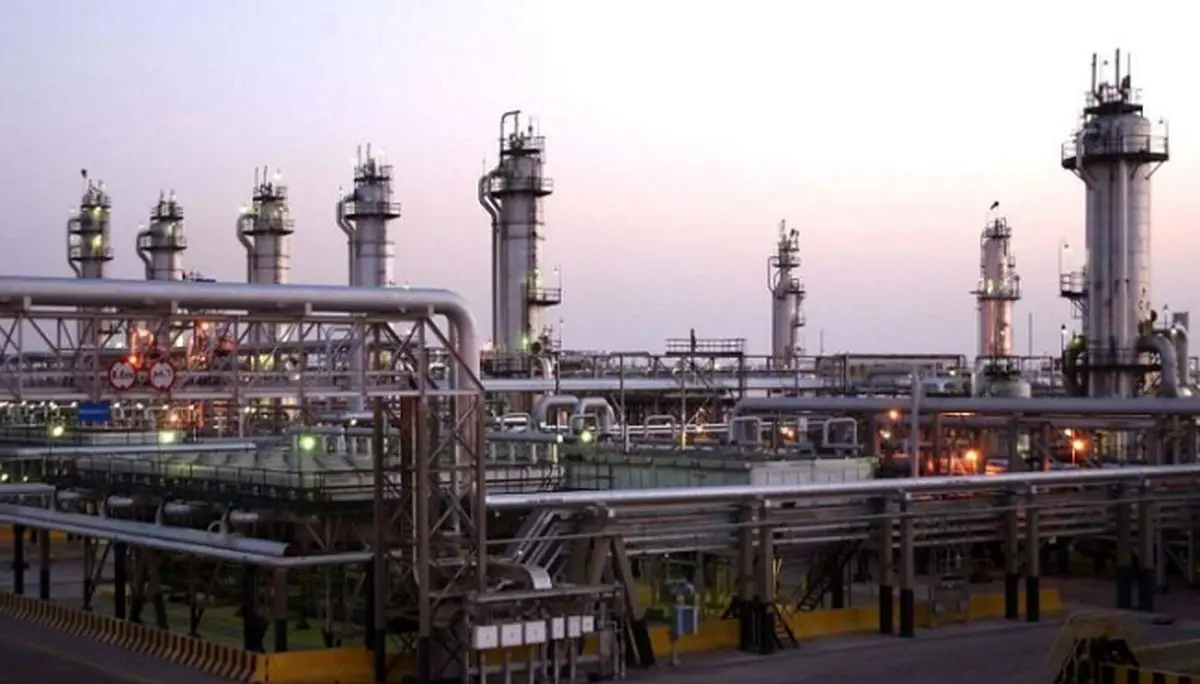 Saudi Arabia converts Aramco into joint-stock company