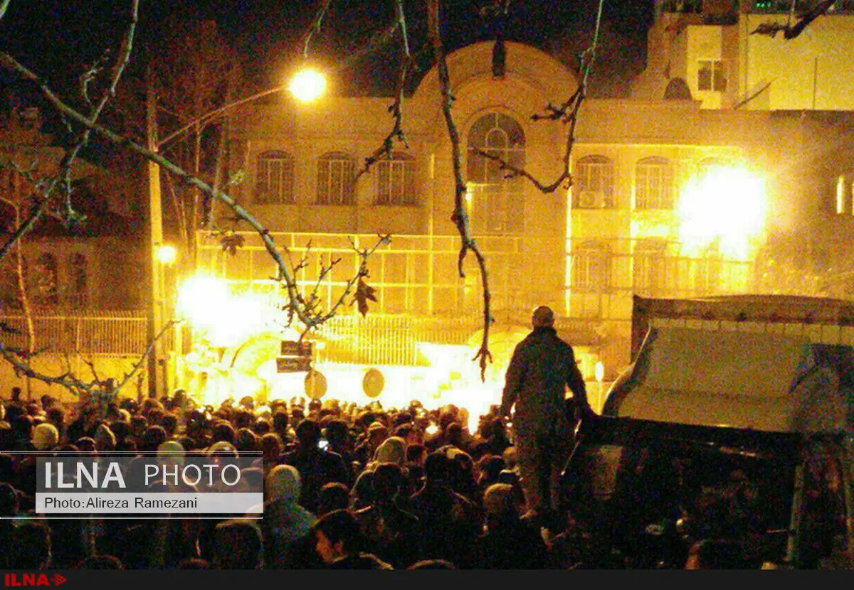 اعزام هواپیما برای بازگشت دیپلمات‌های ایرانی از عربستان صحت ندارد