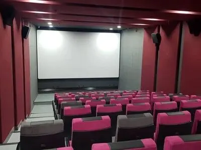 چراغ سینما در شهر ساحلی کنگان روشن می‌شود