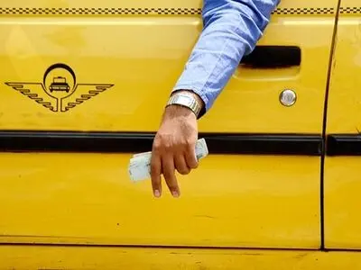 تخصیص ۱۲۵۰۰ میلیارد ریال اعتبار بمنظور نوسازی ناوگان حمل ونقل عمومی تهران/ ایران خودرو تحویل تاکسی‌ها را تسریع نماید